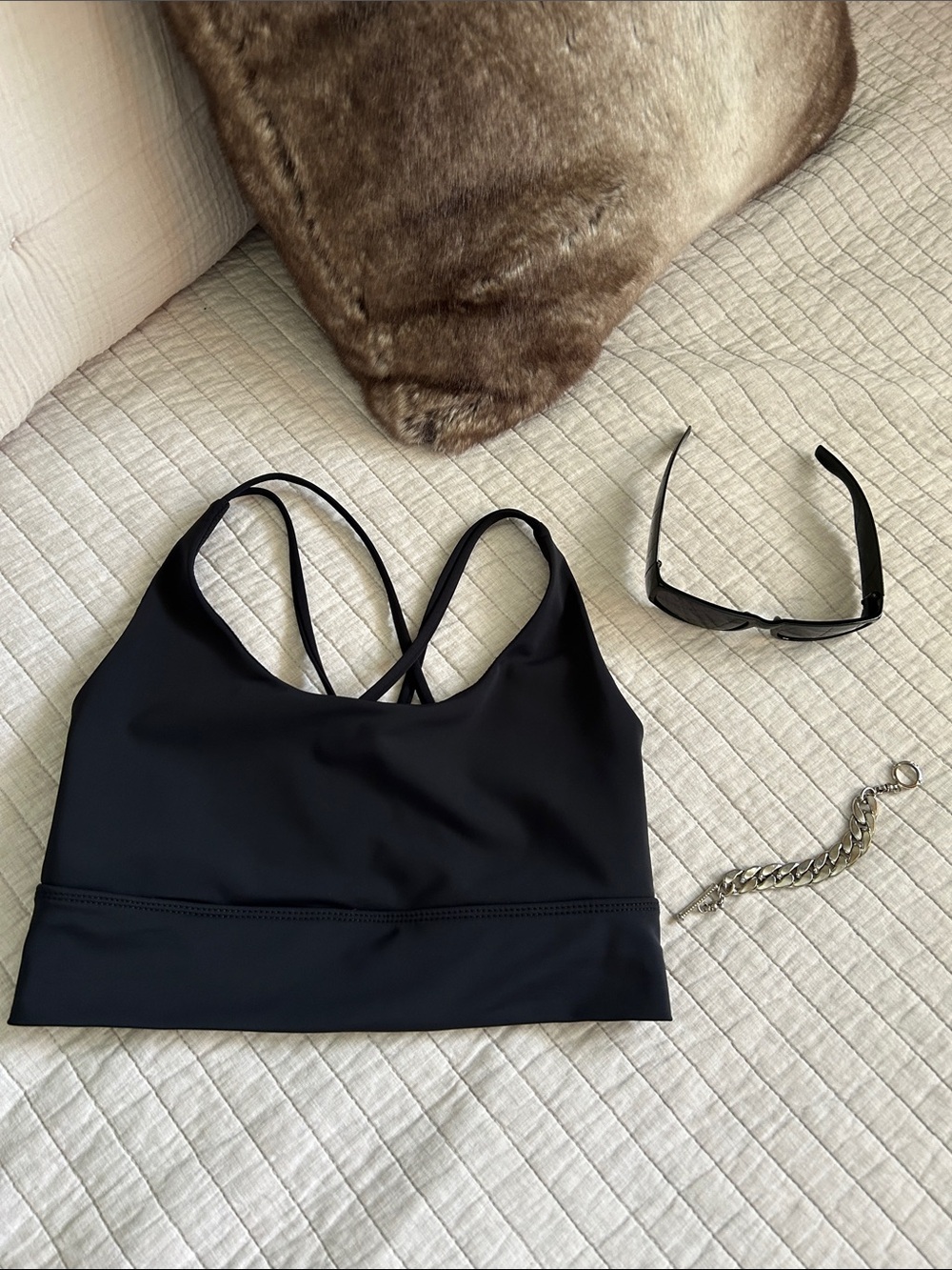 Onzie yoga black workout strapy back sport bra L